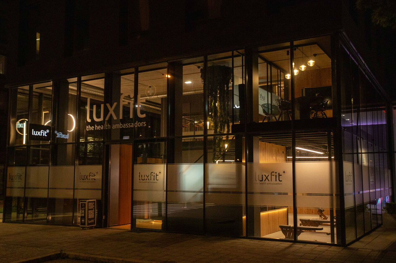 Außenansicht einer Luxfit-Boutique