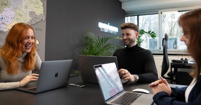 Die Mitarbeiter von GrowMember Consulting beim Arbeiten