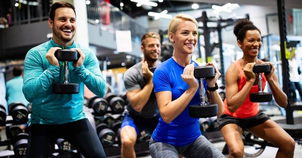 Gruppentraining im Gym