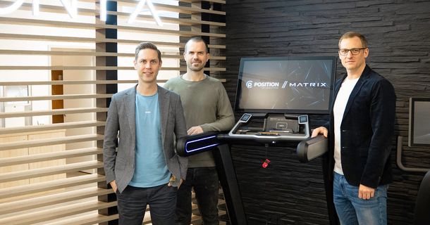 Tobias Würth, Yannik Hoenig & Marco Lohr im Matrix-Showroom in Köln