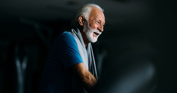 Im Infowebinar „Longevity – Positionierung im neuen Millionen-Markt“ am 19. Februar um 12 Uhr zeigt Michael Heining von ACISO praxisnah auf, wie Unternehmer, Trainer und Coaches das Thema Longevity erfolgreich für ihr Geschäftsmodell nutzen können.