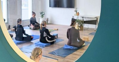 Teilnehmerinnen bei Yoga- & Selfcare-Retreat bei der Deutschen Sportakademie
