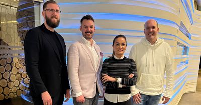 BestFit Group Mitglieder posieren für Schirmherrschaft „United let’s move“