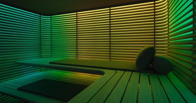KLAFS die Designagentur Studio F. A. Porsche haben gemeinsam ein Saunaerlebnis geschaffen: die Sauna S11. Jetzt ist sie bei den Wettbewerben iF Design Award und Red Dot Design Award 2024 ausgezeichnet worden.