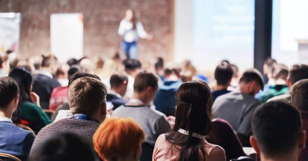 Teilnehmer auf dem Bundeskongress "Wirkstoff Physiotherapie" im Juni