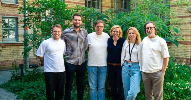 Ab Juli 2026 wird es eine bidirektionale Schnittstelle zwischen Doctolib und tinana geben. So werden Patienten automatisch über Terminveränderungen informiert und Doppelbuchungen vermieden. 