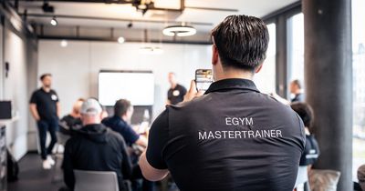Zuhörer von hinten beim EGYM Trainer Summit