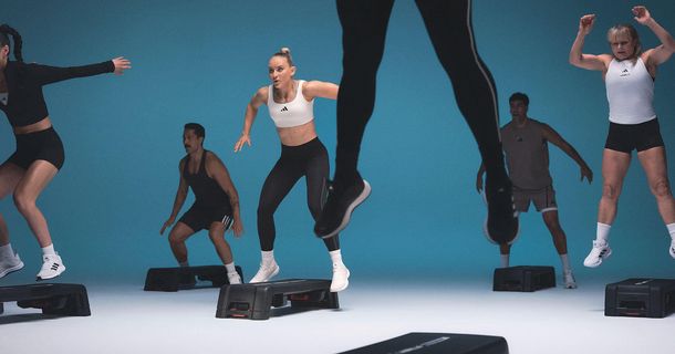 Mit dem neuen LES MILLS SMARTSTEP™ präsentiert Les Mills die jüngste Equipment-Neuheit aus dem SMART TECH Sortiment