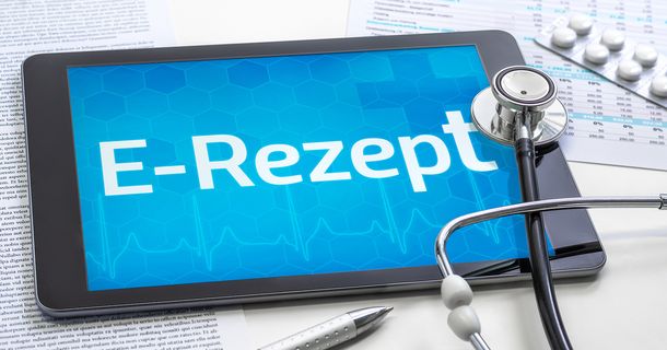 Rund 70 Prozent aller Rezepte sind bereits E-Rezepte. Über 240 Millionen eingelöste E-Rezepte. Jedes dritte E-Rezept in Deutschland wird von NOVENTI abgerechnet.