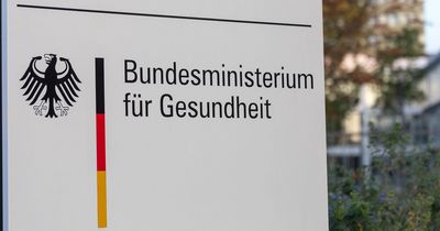 Die Bundesförderung des Bundesministeriums für Gesundheit für die Cochrane Deutschland Stiftung läuft Ende 2027 aus. Physio Deutschland beobachtet diese Entwicklung mit Sorge, denn eine gute Gesundheitsversorgung ist auf verlässliche wissenschaftliche Erkenntnisse angewiesen – und auf unabhängige Institutionen, die dieses Wissen einordnen, verständlich vermitteln und für die Praxis nutzbar machen.
