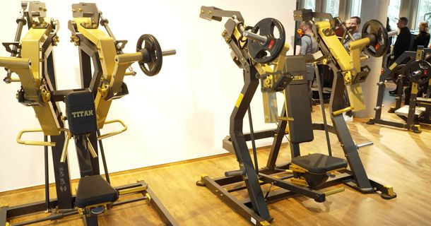 Die neue TITAN-Serie – Highlight des DHZ Fitness Weihnachtsevents und Partnertags