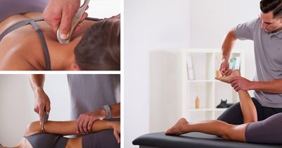 Collage aus drei Bildern zur instrumentengestützten Physiotherapie. Gezeigt wird der Einsatz ergonomischer Metall-Tools (FAZER) zur Behandlung von Nacken, Arm und Fußsohle einer Patientin, um die Hände des Therapeuten zu entlasten.