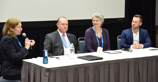 Podiumsdiskussion bei HFA Convention 