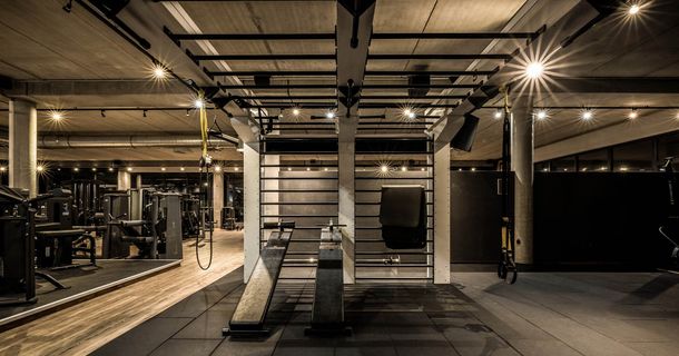 Trainingsfläche eines Fitness First RED Fitnessstudios
