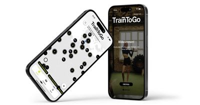 TrainToGo erobert die Fitnessbranche mit Pay-per-Use-Modell Zwei Smartphones mit der App von TrainToGo