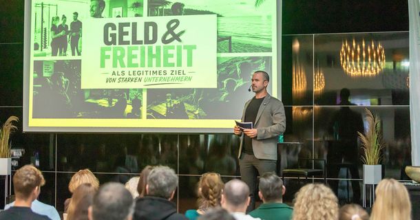 Bereits zum vierten Mal war die Percuma Eventlocation in Eppstein bei Wiesbaden Austragungsort für den POSITION Health-Business-Kongress. Am 12. Juni 2026 fanden 250 Betreiber aus Fitness- und Physiotherapiebranche zum Kongress, der unter dem Leitthema „Wirtschaftliche Performance“ stand. 