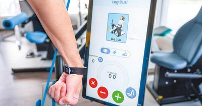 HUR führt ein neues XL-Touchdisplay für die SmartTouch Hi5-Serie ein