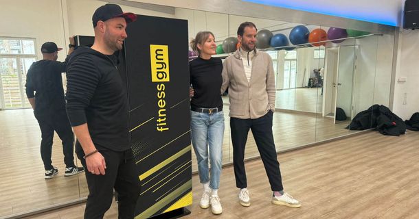 SOTA übergibt Fitness Gym Freiburg neun entwickelte Soundanlage 