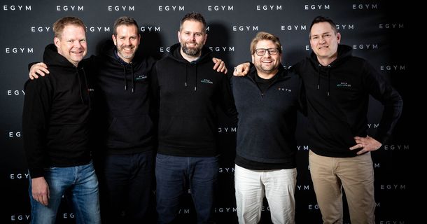 Auf dem Bild (v.l.n.r.):  Patrick Meininger (CFO EGYM), Nicolas Stadtelmeyer, Neil Harmsworth, Philipp Roesch-Schlanderer, Jamie Ward.