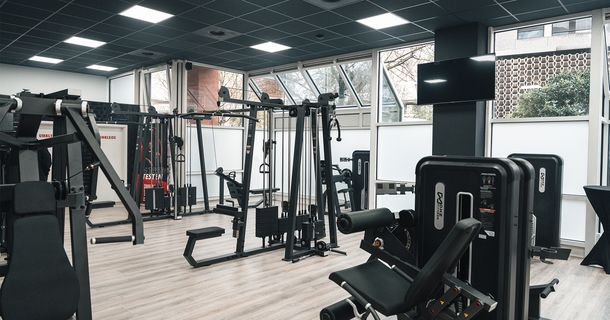 GET FIT und Urban Sports Club haben eine dreijährige, exklusive Partnerschaft beschlossen. Zehn Standorte von GET FIT stehen den Mitgliedern von Urban Sports Club ab sofort zur Verfügung.