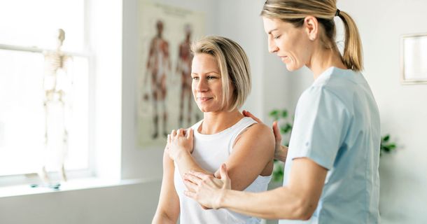 Die Blankoverordnung in der Physiotherapie kommt und umfasst erst einmal Erkrankungen des Schultergelenks