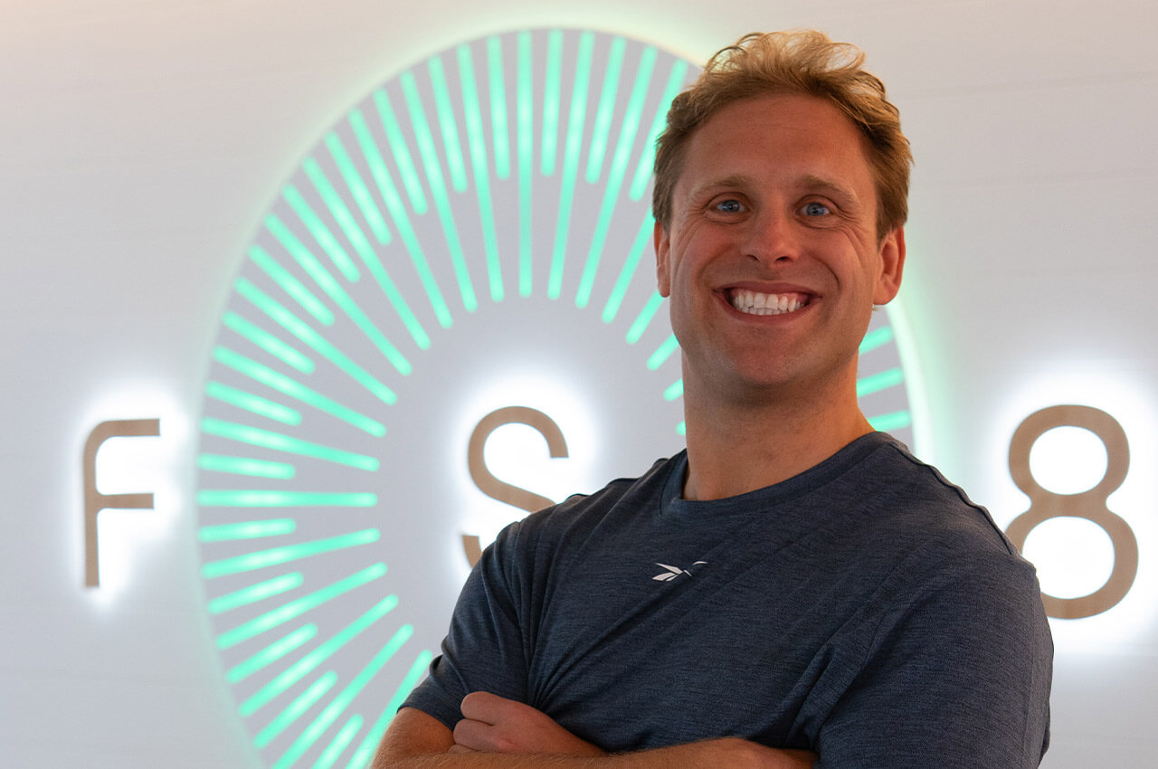 Haydn Elliott hat F45 Training zu einem globalen System weiterentwickelt Haydn Elliott lachend