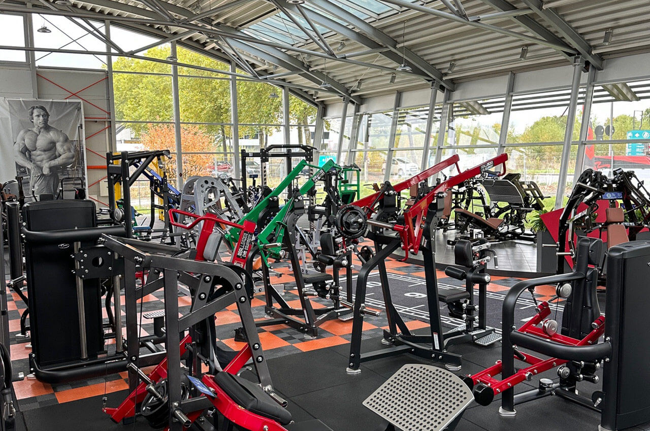 Gentil Dossche weiß, worauf es bei guten Geräten ankommt. Testen können Interessierte die Maschinen im Showroom in Köln Geräte von Realleader in deren Kölner Showrrom