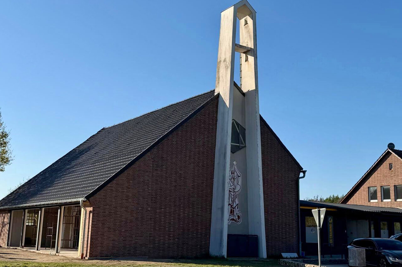 Diese Kirche in Clenze wurde zu einem Gym umfunktioniert Kirche in Clenze